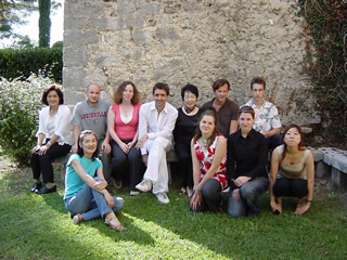 コンサート当日チャペル前にて演奏者全員で。